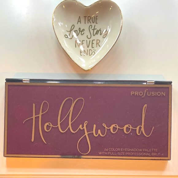 Profusion Cosmetics Other - ☘️HP☘️ 5/$50 Profusion Hollywood Palette